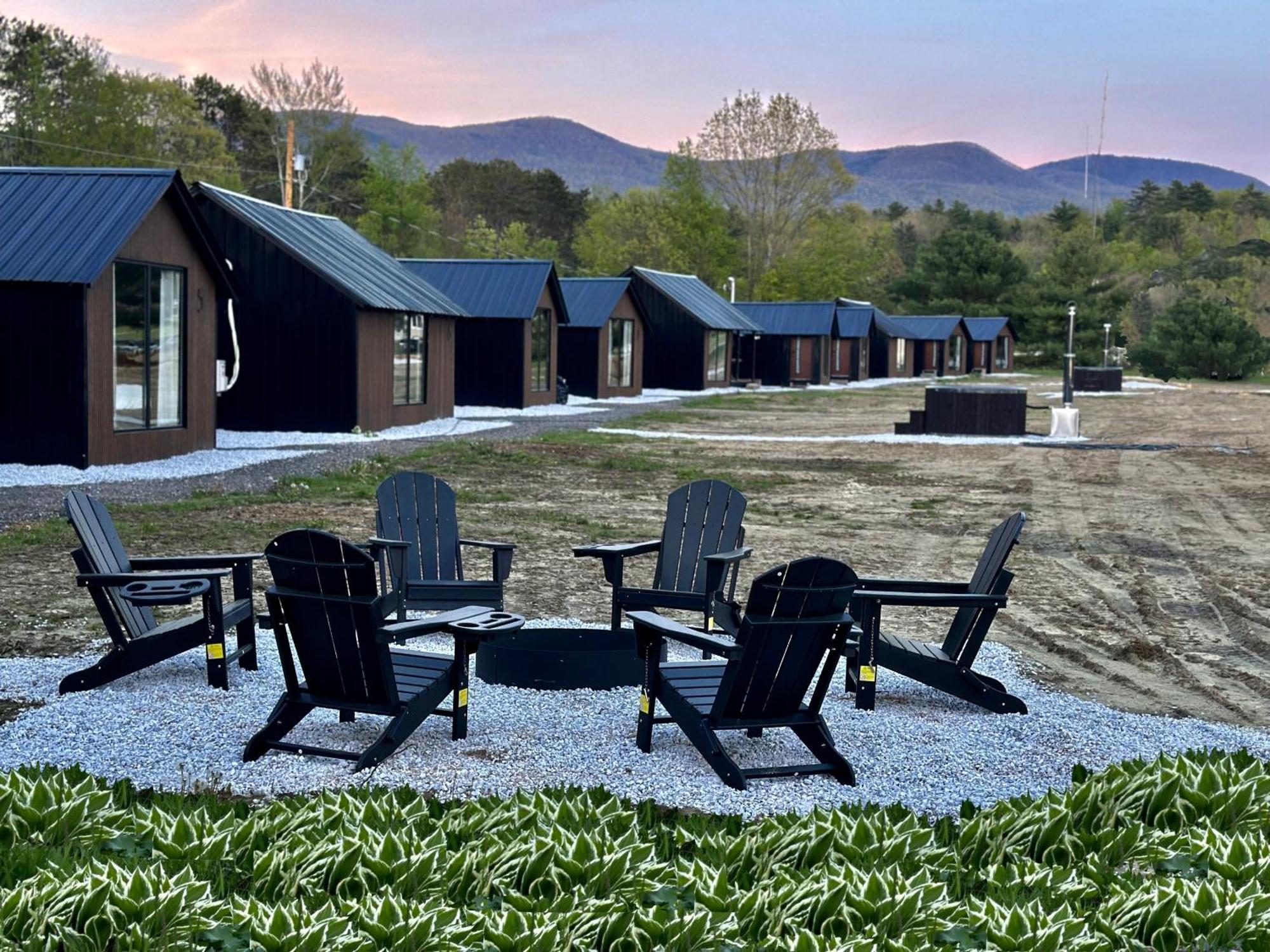 Emrose Luxury Cabins Brandon Exteriér fotografie